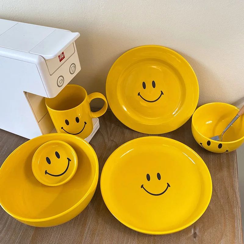 

Модная желтая мультяшная Скандинавская керамическая посуда INS, набор посуды, миска, тарелка, миска для супа, кружка, современный стиль, высок...