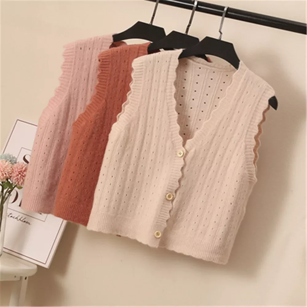 

New2022 Women Sweater Vest Single Breasted Short Lace Sweaters V-neck Sweet Girl Students Spring New Knitting Sleeveless Tops