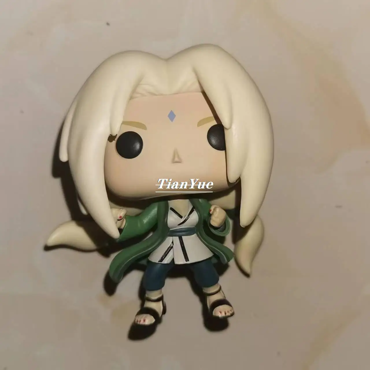 

Anime Naruto character Cute Tsunade PVC Vinyl Doll Toys Decoration 10cm