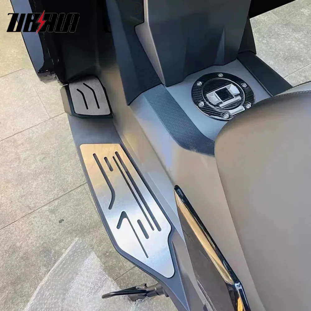 Фото Подножки для мотоцикла, накладки на подножки для BMW C400X C400GT 2018 2019 2020 2021 2022 2023 2024 C400 X/GT, ступеньки для подножки, подставка для ног, педаль №2