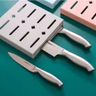 Стеллаж для хранения искусственных ножей