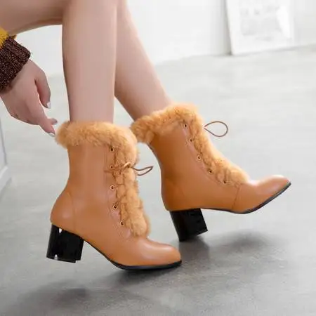 

Женские ботинки с круглым носком, на толстом каблуке