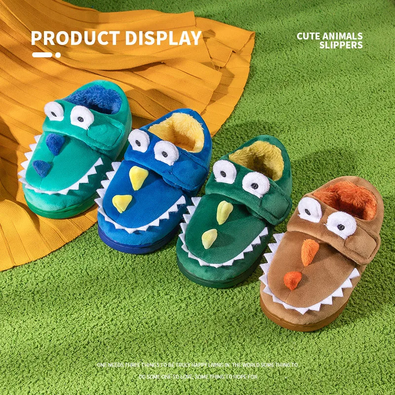 

Домашняя модная обувь для мальчиков с мультипликационным рисунком, обувь с динозавром, теплые тапочки, детские плюшевые домашние тапочки на осень и зиму для маленьких детей