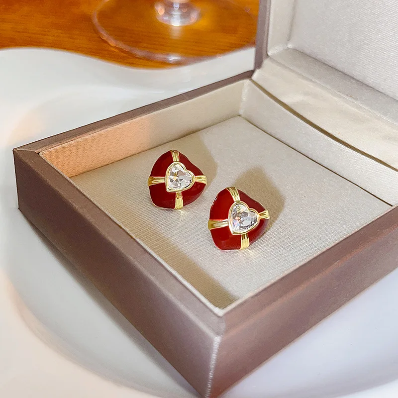 

New Silver Needle Set with Zircon Red Love Earrings Light Luxury Fashion Contrast Earrings for Women