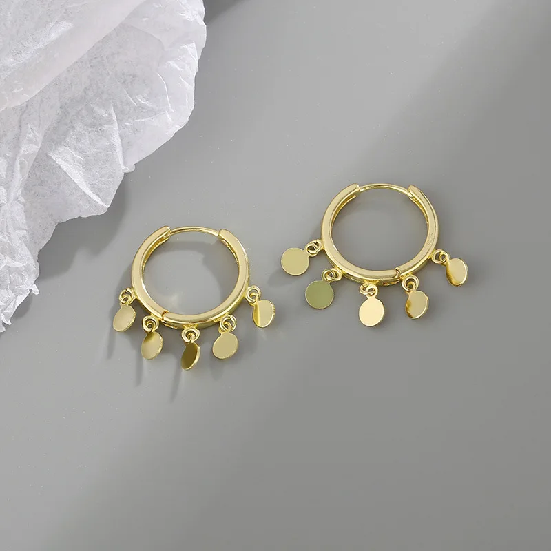 Серьги-кольца женские круглые из серебра 925 пробы с геометрическим рисунком