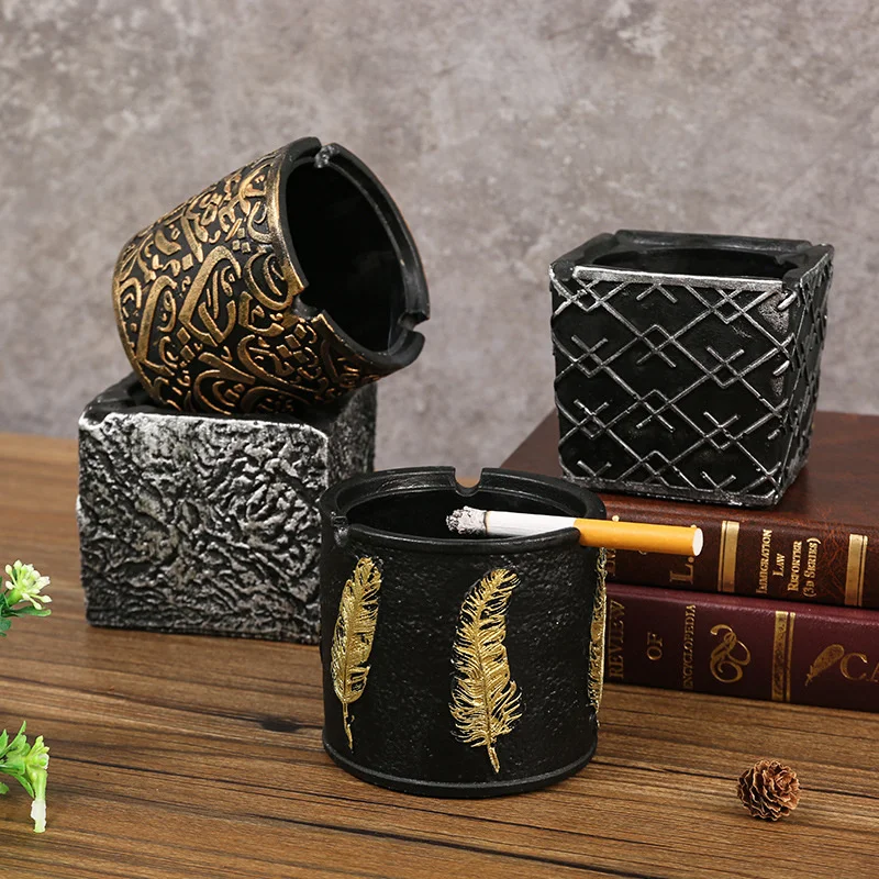 

Creative multifunctional ashtray windproof and fly ash proof household Hotel cigarette cup photography props decorations