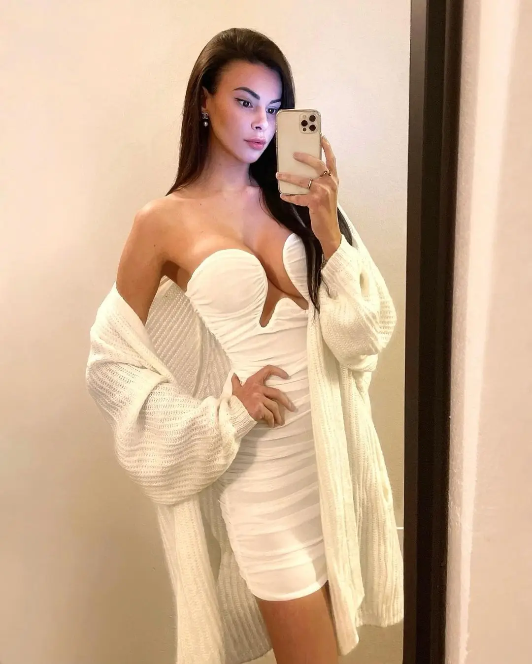 

2022 Summer New Trendy Draped Design Sexy Strapless Sleeveless Bodycon Celebrity Party Club Mesh Mini Dress Vestido