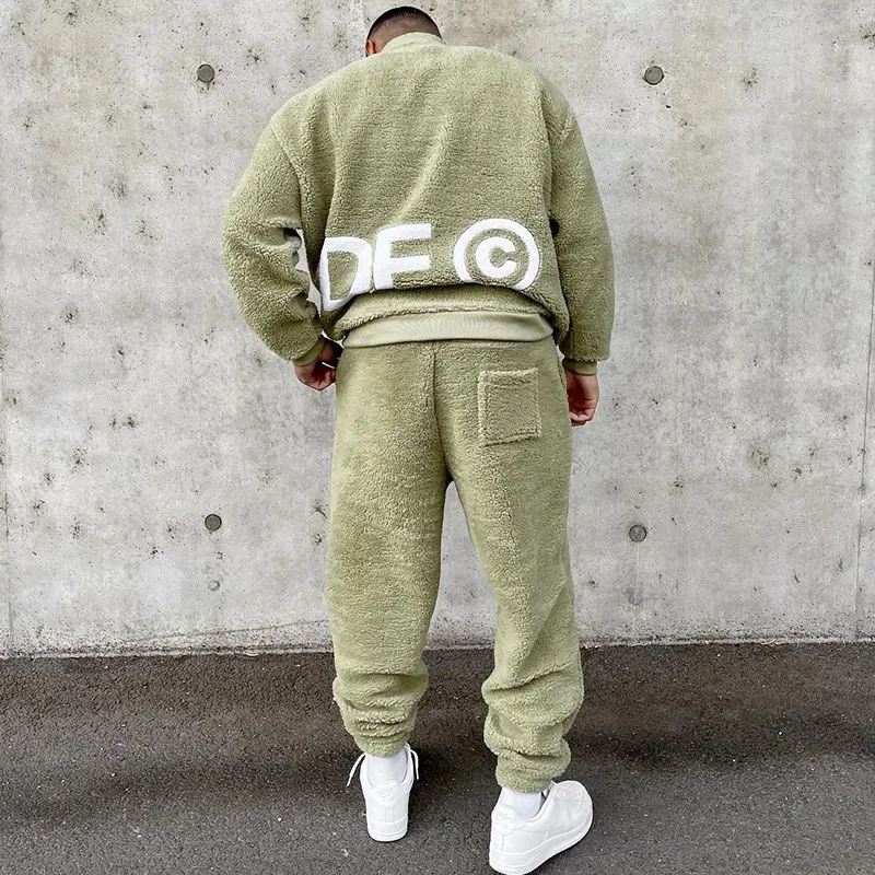 Рисунок 3 - Мужской флисовый комплект из двух предметов