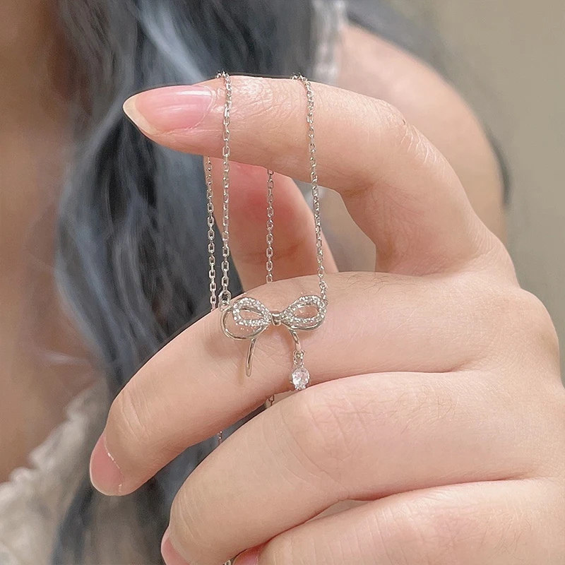 

Korean Style Shining Zircon Bowknot Pendant Necklace For Women Butterfly Clavicle Chain Fashion Lovely Choker Jewelry Gift