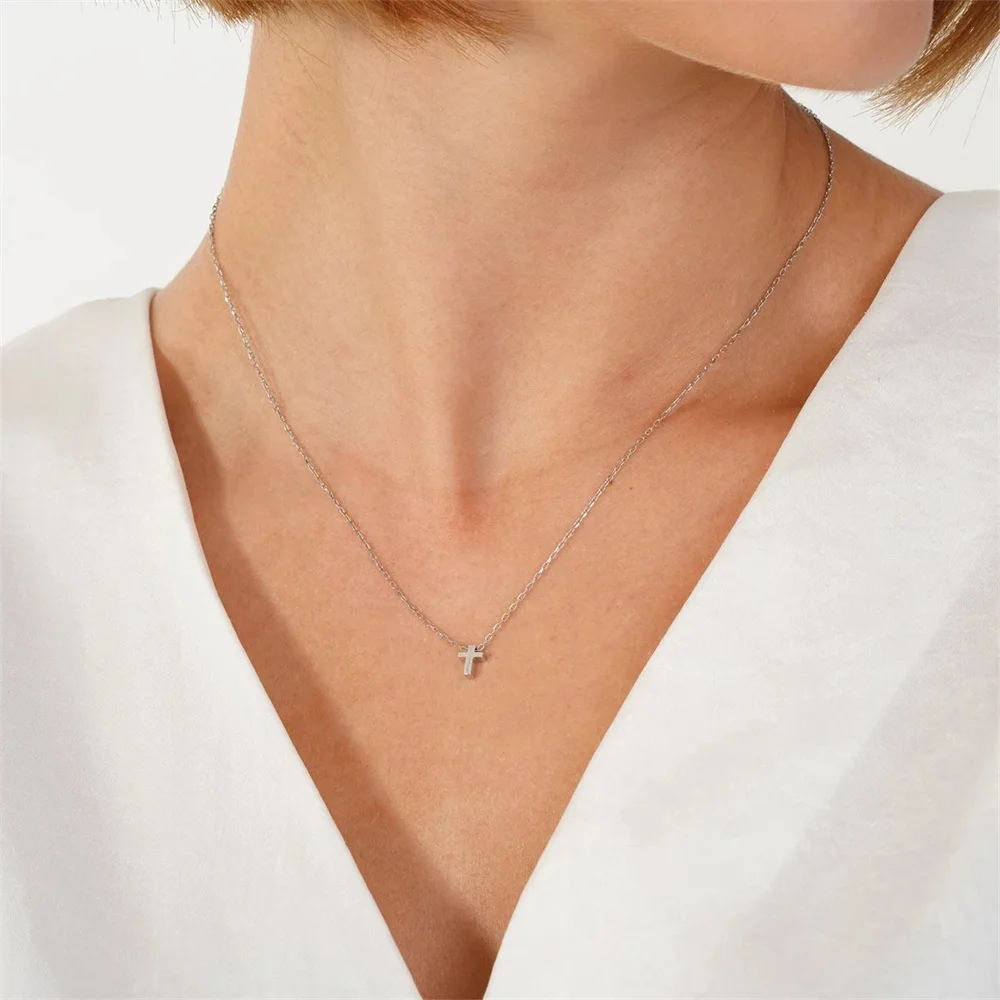 

Exquisite Small Cross Pendant Necklace for Women Men Silver Color Chain Choker Necklace Female Bohemian Collar Jewelry