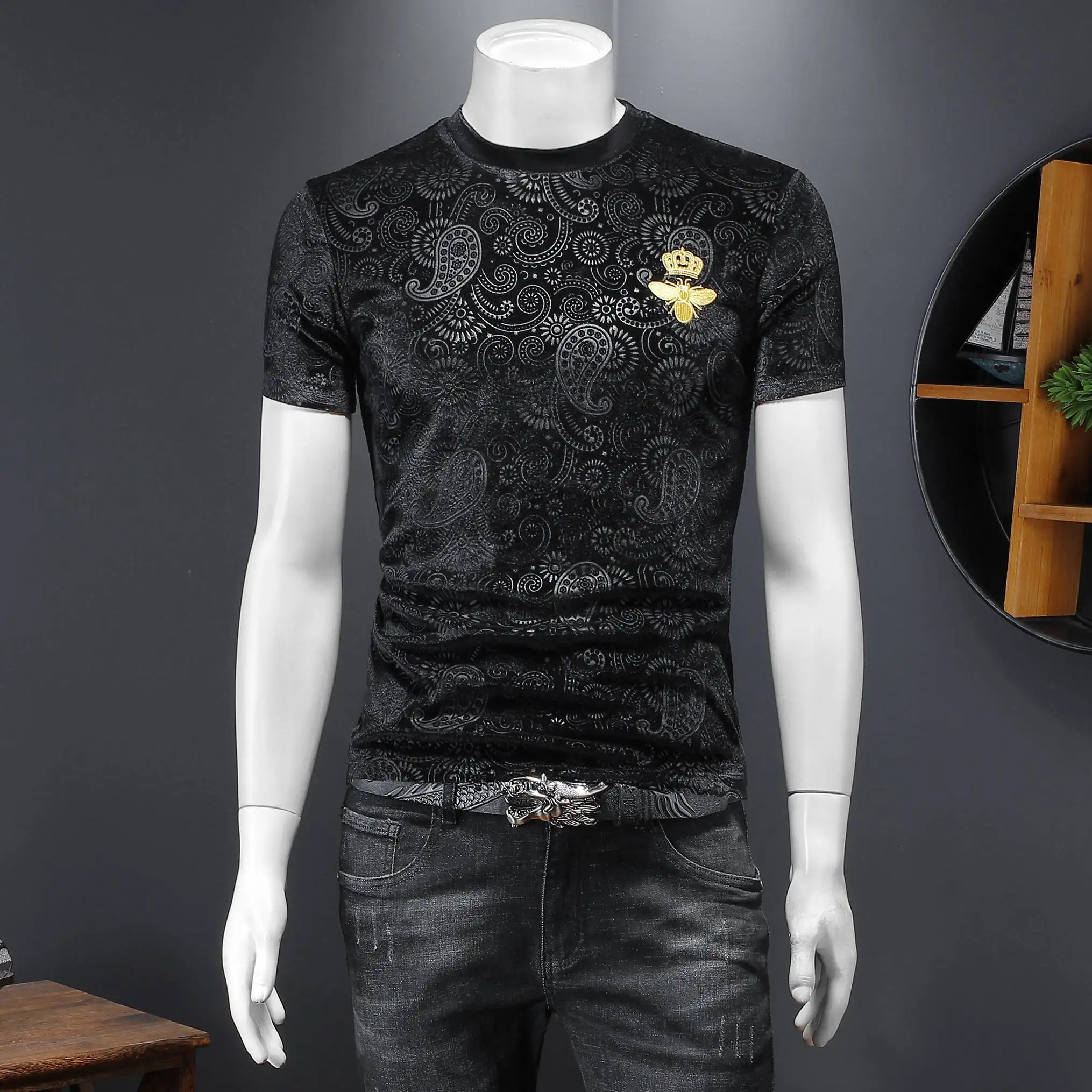 

Мужская футболка с коротким рукавом, круглым вырезом и принтом