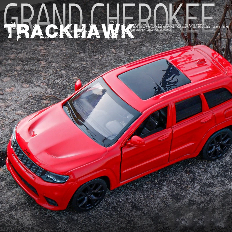 1:36 Джип SRT Grand Cherokee внедорожник машина новая с назад Детский подарок Коллекция Модель игрушки Diecast Рождественские подарки F32.