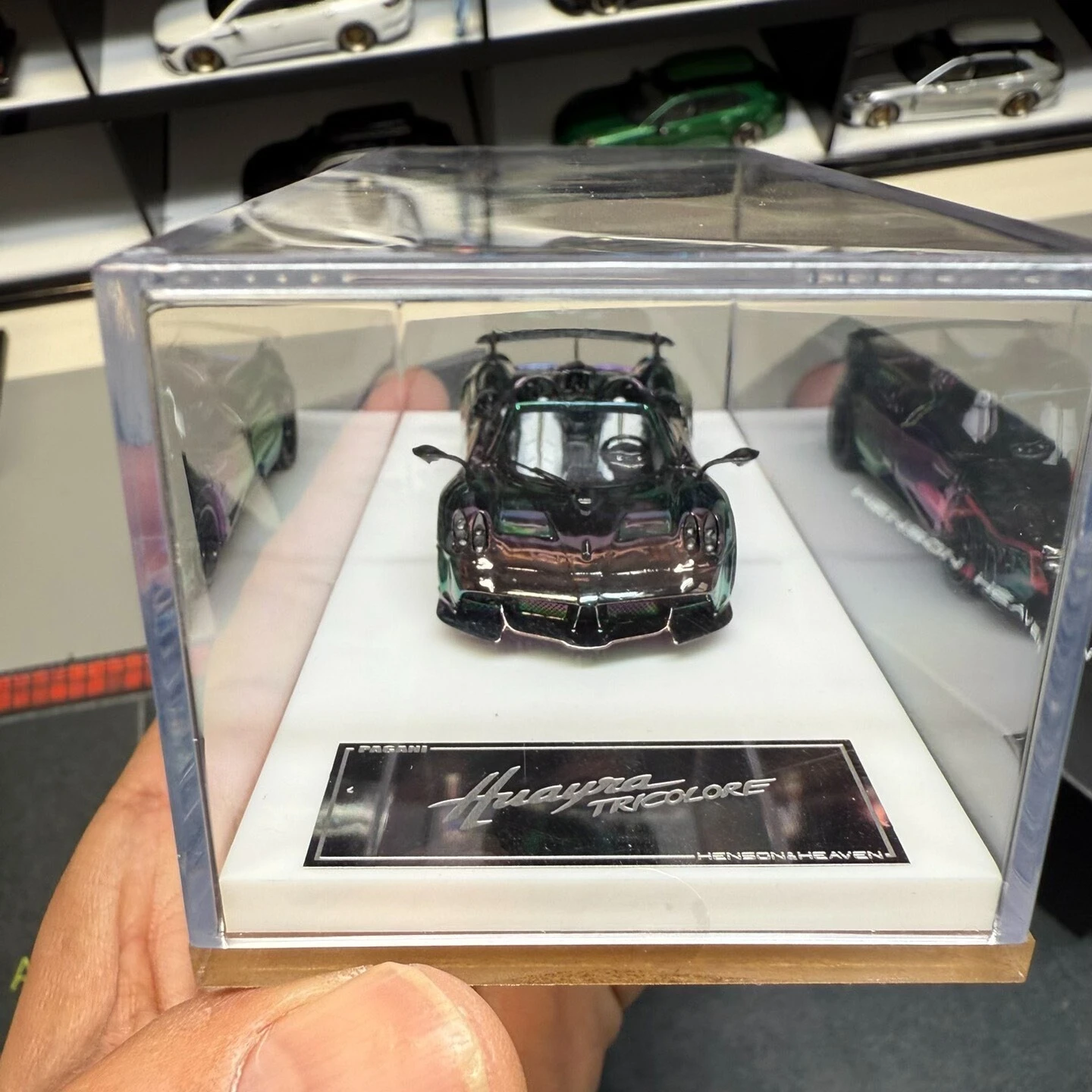 Фото Модель автомобиля Pagani Zonda из литого металла, масштаб 1:64, лимитированная серия №2