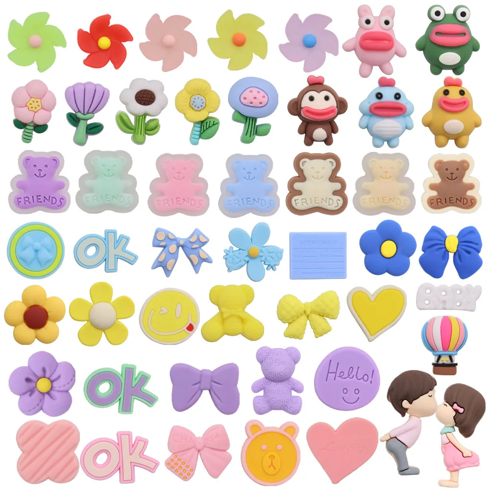 

1pcs PVC Croc Jibz Fit Wristbands Kawaii Colorful Bear Heart Boy Windmills Flower Hole Slipper Decoration Garden Shoes Ornament