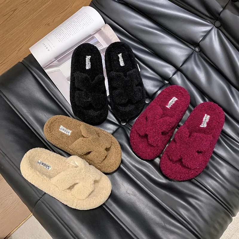 Новые однотонные элегантные теплые тапочки на толстой подошве с круглым носком и