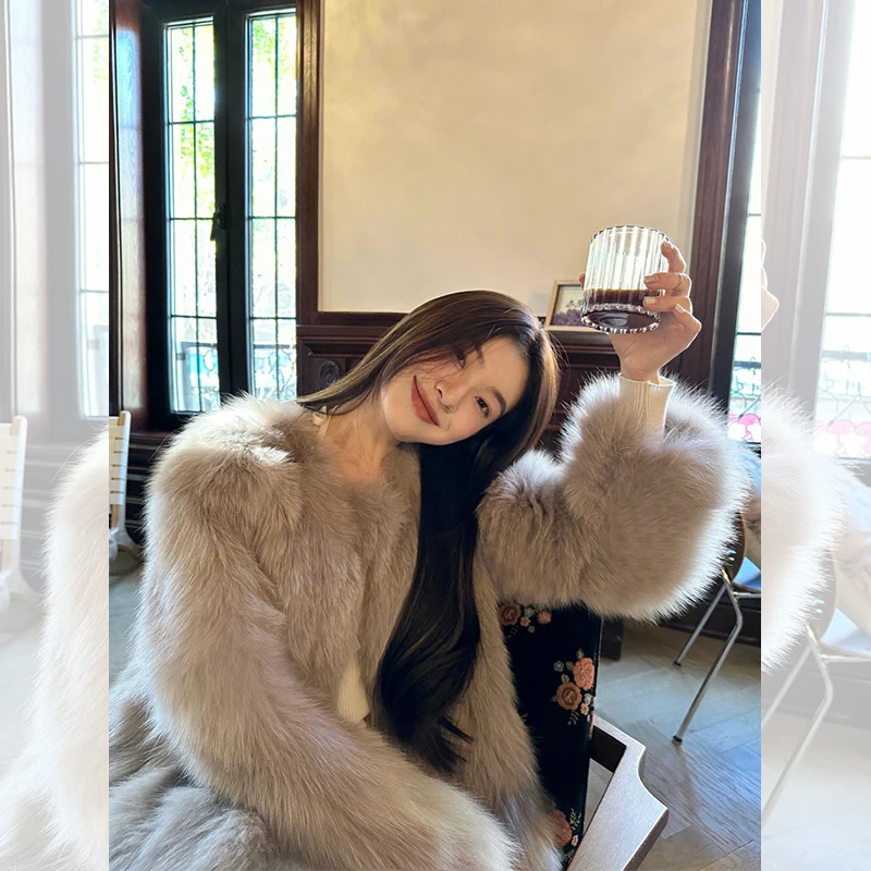 Овсяно-серый универсальный изящный верхняя одежда из искусственного лисьего