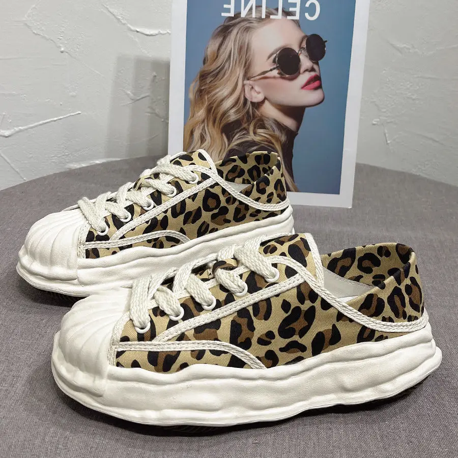 

2022 New Fashion Women Canvas Vulcanized Women Shoes Luxury Trainers Lace Up Sneakers Summer High Street Black Shoes