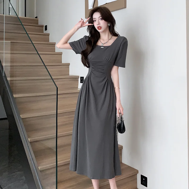 

short sleeveddress for women with summer pleats, fashionable temperament, and a long slit dress that covers the flesh for women