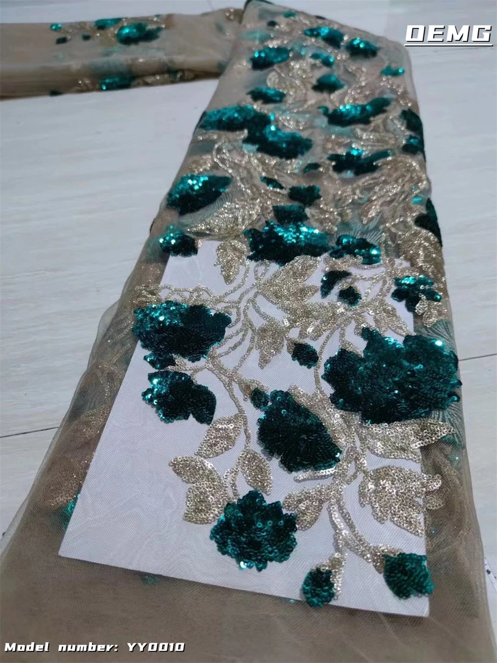

OEMG 2022 Green Summer Women's Beautiful 5 Yards Luxury Mesh Sequins Sewing Materials French Lace Fabirc For party Dress YY0010