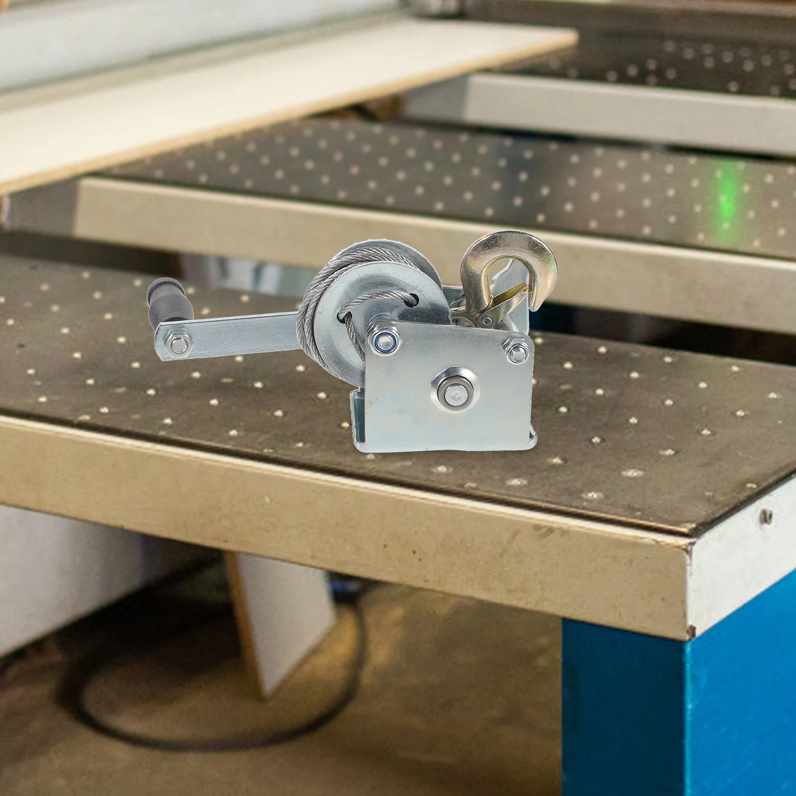 

Heavy Duty Winch Manual Towing Winch Mini Trailer Winch 500LBS (With 7m Steel Cable)