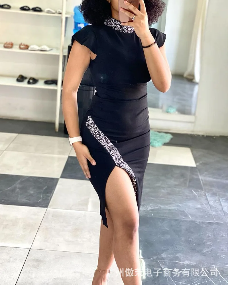 

2022 Women's New Black Stitching Flash Slit Dress Sexy Slim Bag Buttocks Slim Long Skirt Spot