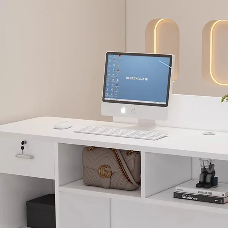 Черные маленькие стойки регистрации скандинавский дисплей барный кассир стойка