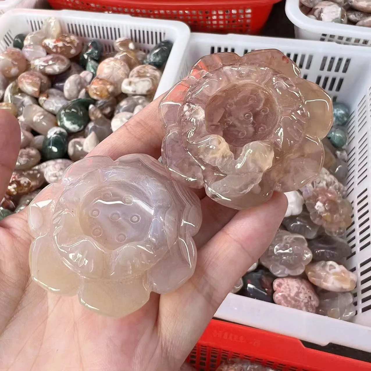 

Natural Cherry Blossom Agate Sakura Agate Rose Flower Quartz Crystal Hand Craved Natural Stones and Minerals