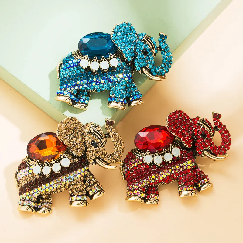 

New Fashion Rhinestone Elephant Brooch Girl Cute Pin Badges Corsage Luxury Clothes Women Accessories Genshin Lmpact