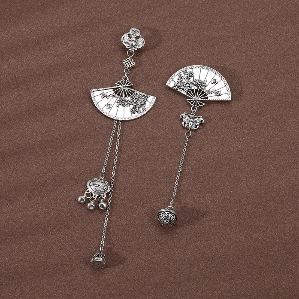 

Button Bell Silver Plated Ethnic Style Fan-Shaped Pin Plum Blossom Brooch Chinese Style Brooch Women's Accessories