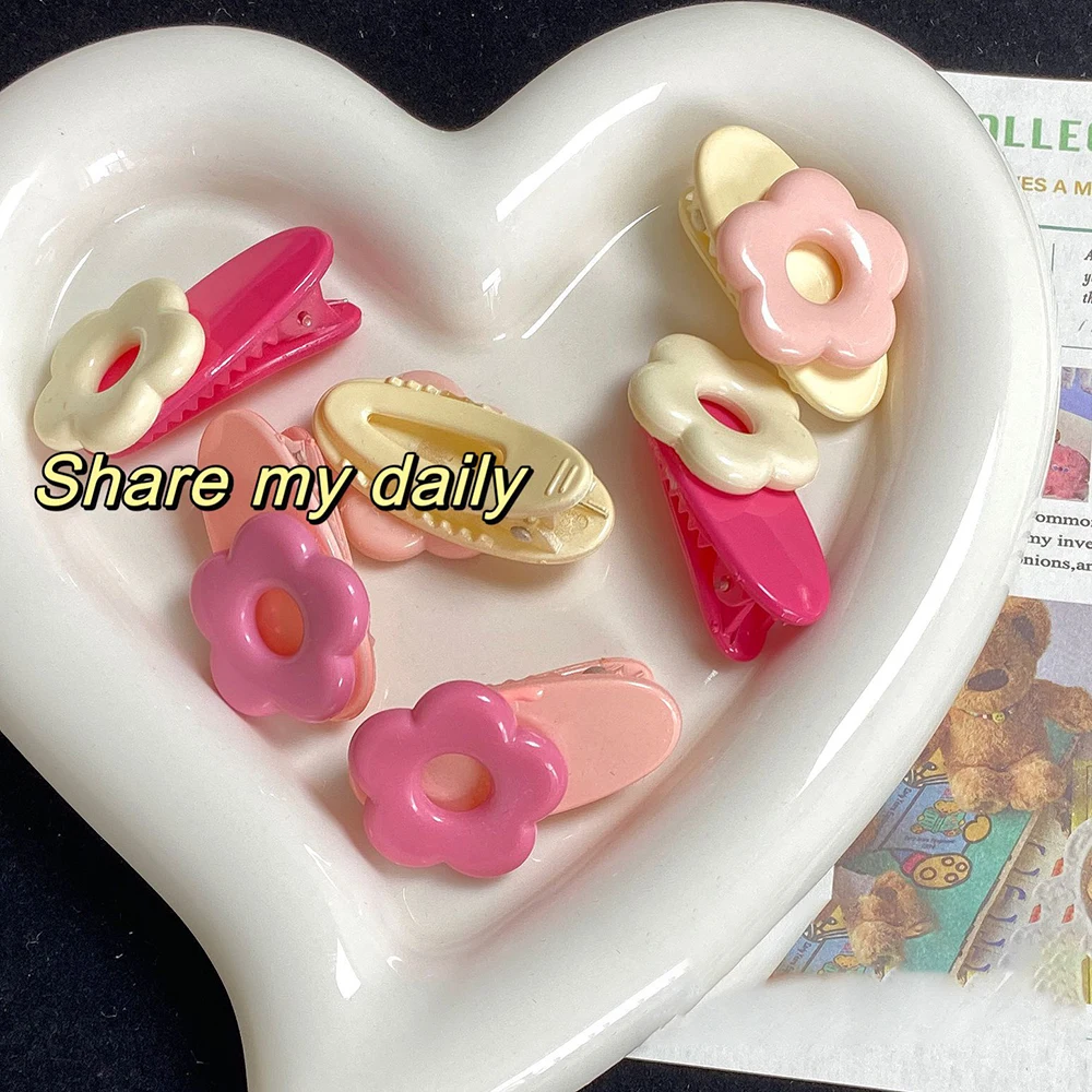 

Cartoon Pink Flower Oval Hairpin Japanese Same Style INS Cute Sweet Girl Style Side Clip Fashion New