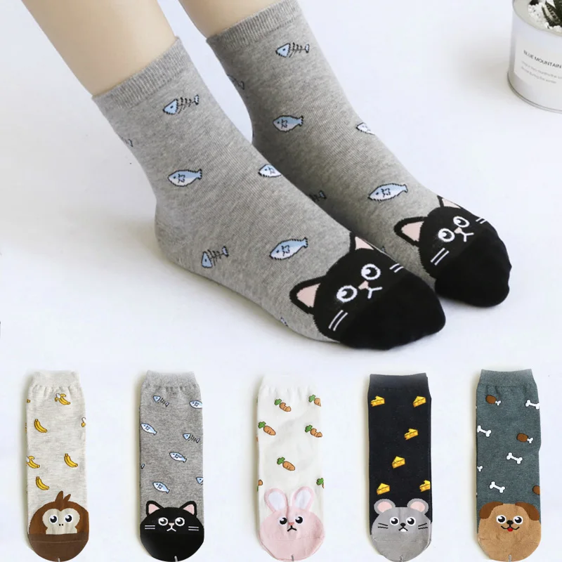 

Newly Design Cute Cotton Jacquard Fruit Socks Women Lovely Animal Cat Footprint Dog Sock Winter Female Crew Women Socks