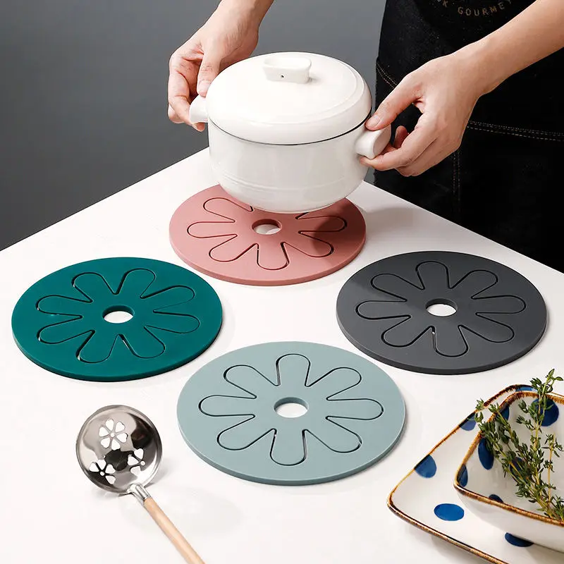 

Silicone heat proof hot pad heat proof kitchen placemat waterproof thickened table cushion coaster household large