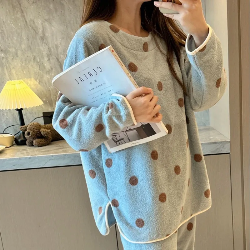 Рисунок 5 - Женская пижама, новинка осень-зима