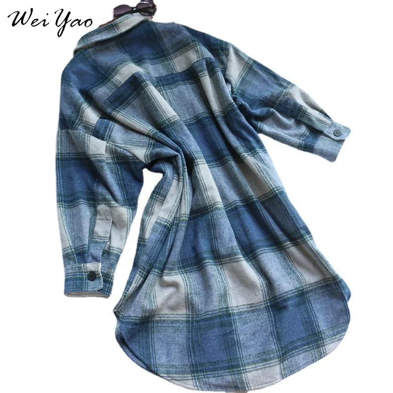 Женский плюшевый кардиган винтажного голубо-клетчатого принта свободного покроя на каждый день зимой.