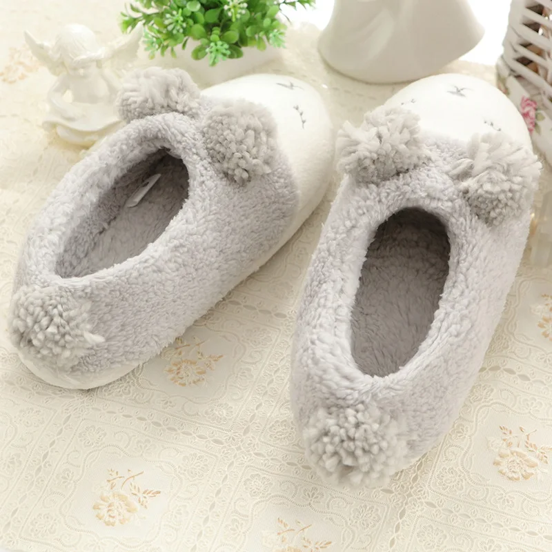 Spring Home slippers women 2022 Plush Warm Home slippers Faux wool Anime Soft slippers Indoor Floor Non slip House Slippers