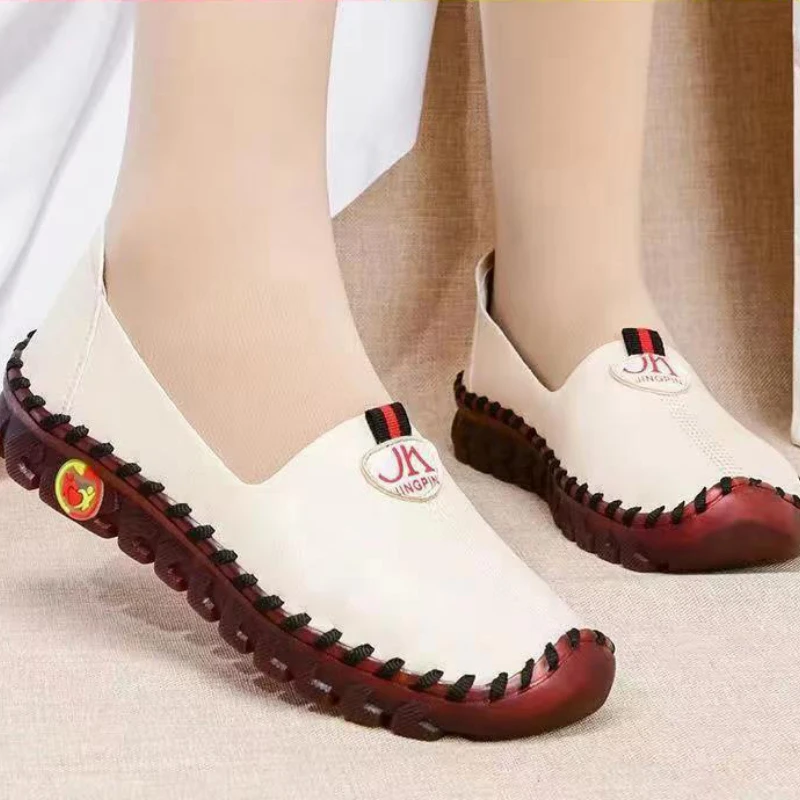 

fashion Women Loafers Soft Sole Casual flats Ladies Non-Slip Comfortable Mother Shoes Fashion Sneakers Mujer Zapatos