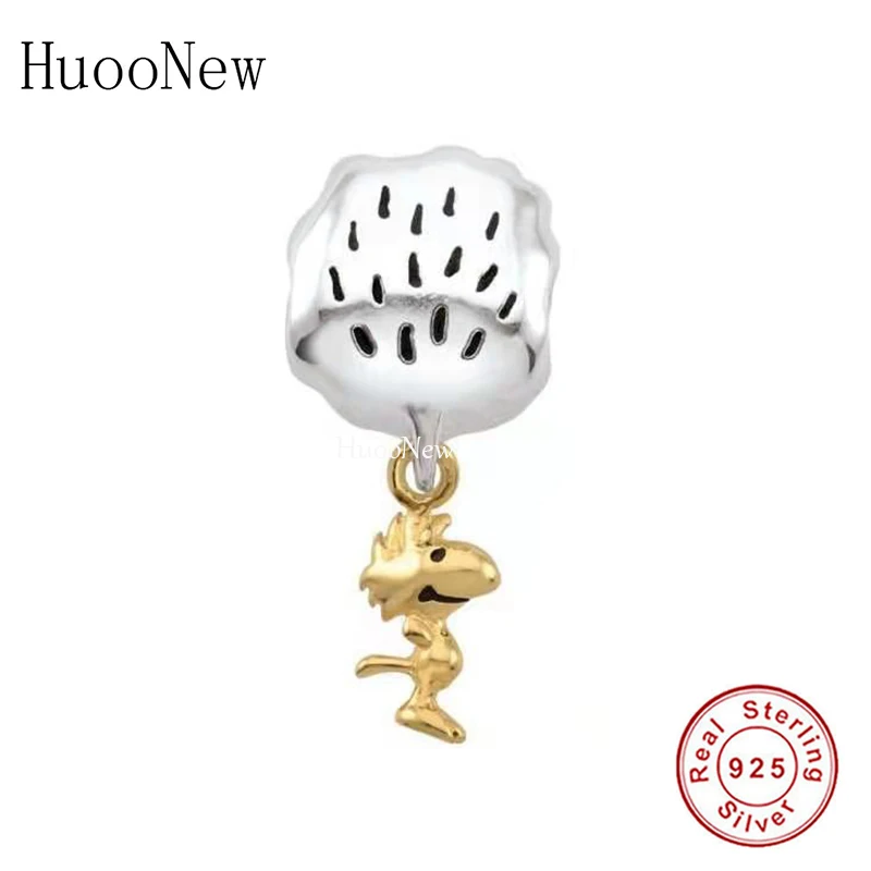 

Женский браслет-талисман с бусинами в виде облаков