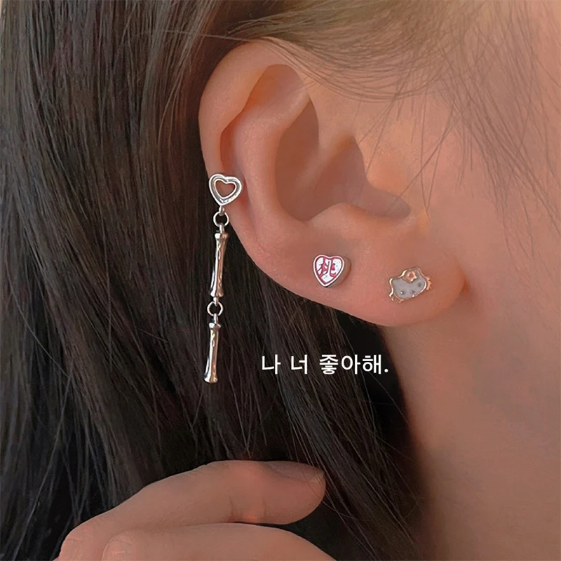 

Sanrio Hello Kitty Ladies Stud Sterling Silver asymmetrical ear Bone Stud Cute Y2K Spice Girl Ear accessories Good Friends gift