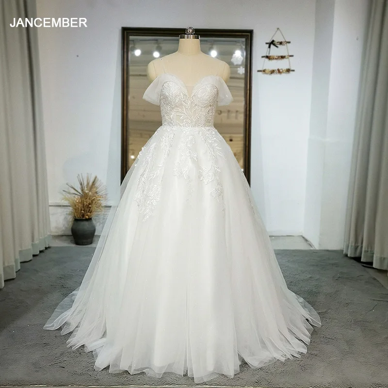 Женское свадебное платье цвета слоновой кости с коротким рукавом