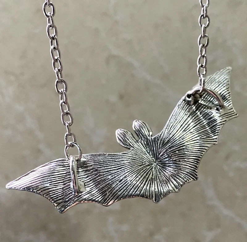 

New Fashion Necklace Bat Pendant Short Long Women Men Necklace Gift Jewelry Necklace