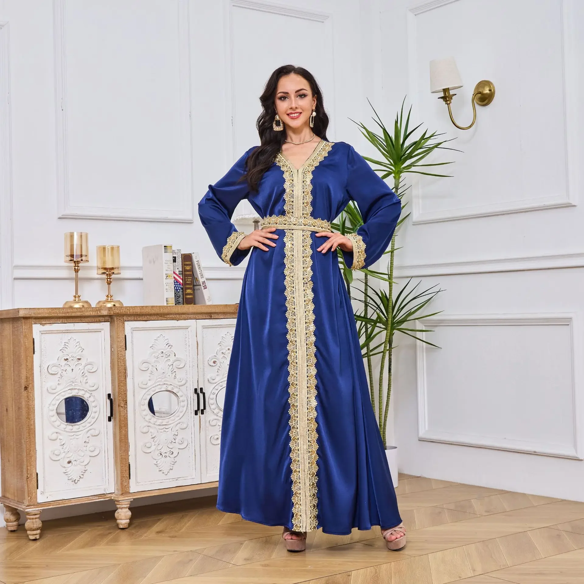 Пригородный халат с вышивкой мусульманская Абая для женщин элегантный v-образным