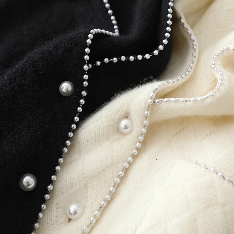 Рисунок 4 - Женский трикотажный костюм из кашемира