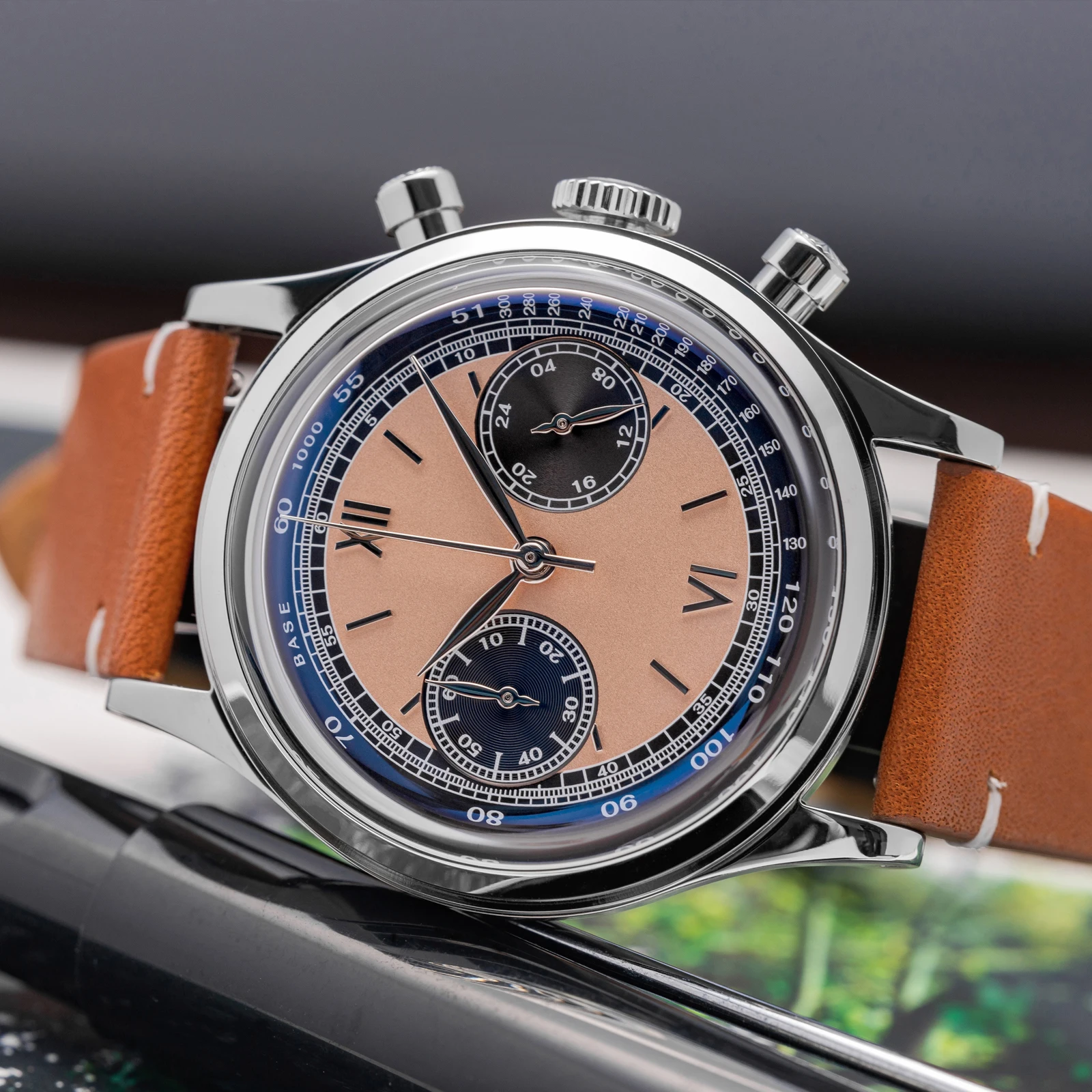 Мужские кварцевые часы с хронографом кожаным ремешком 100 м