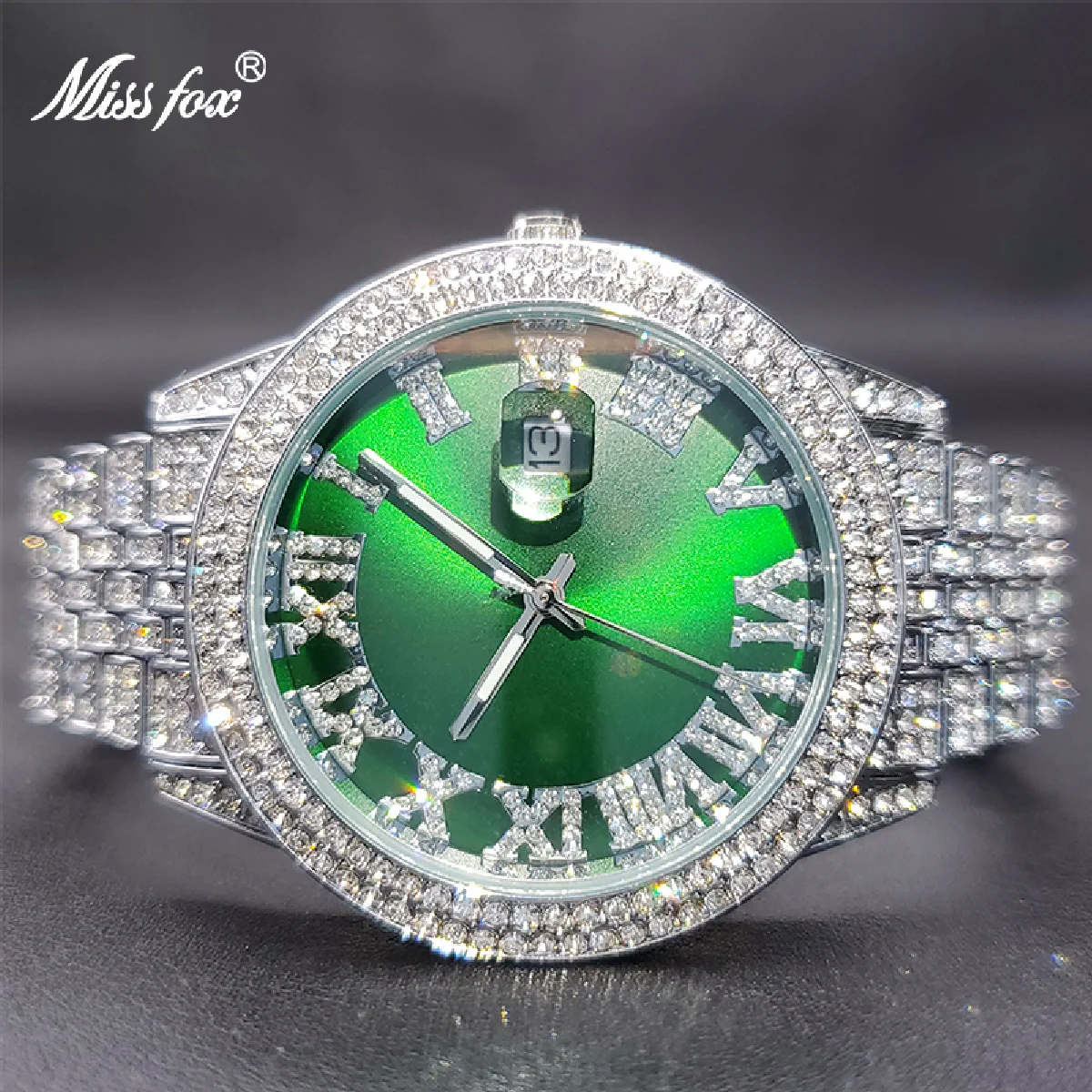 New Brand Famous Women Quartz Watches With Blingbling Bezel Green Dial Moissanite Watch Luxury Designer Trend Wristwatches New