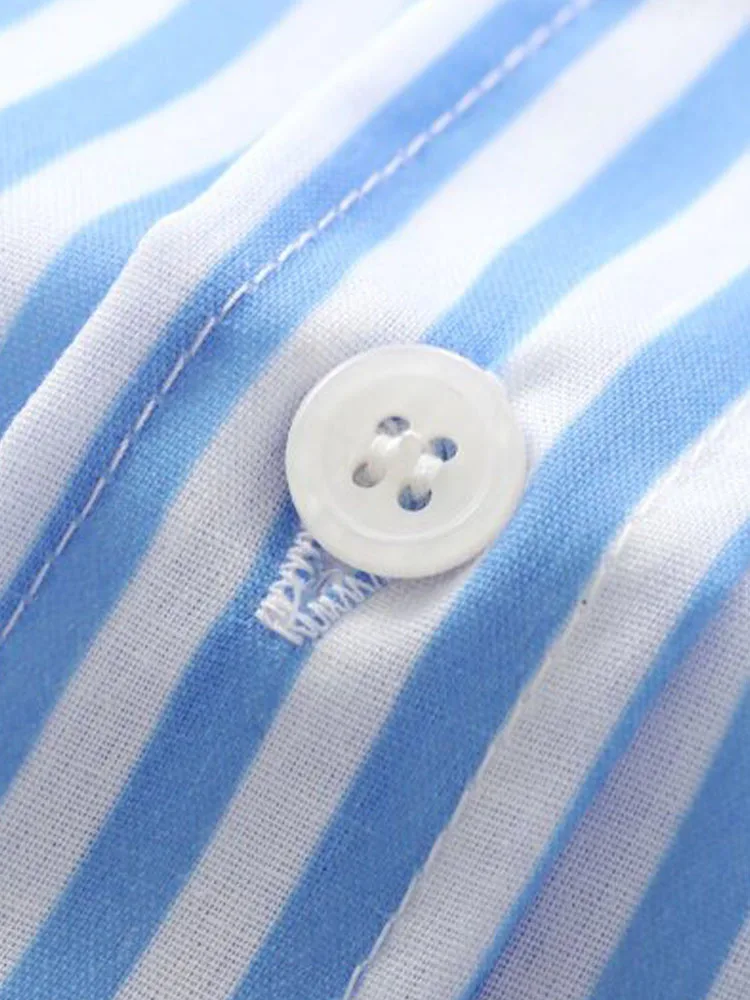 Женский летний топ в полоску с карманами и отложным воротником