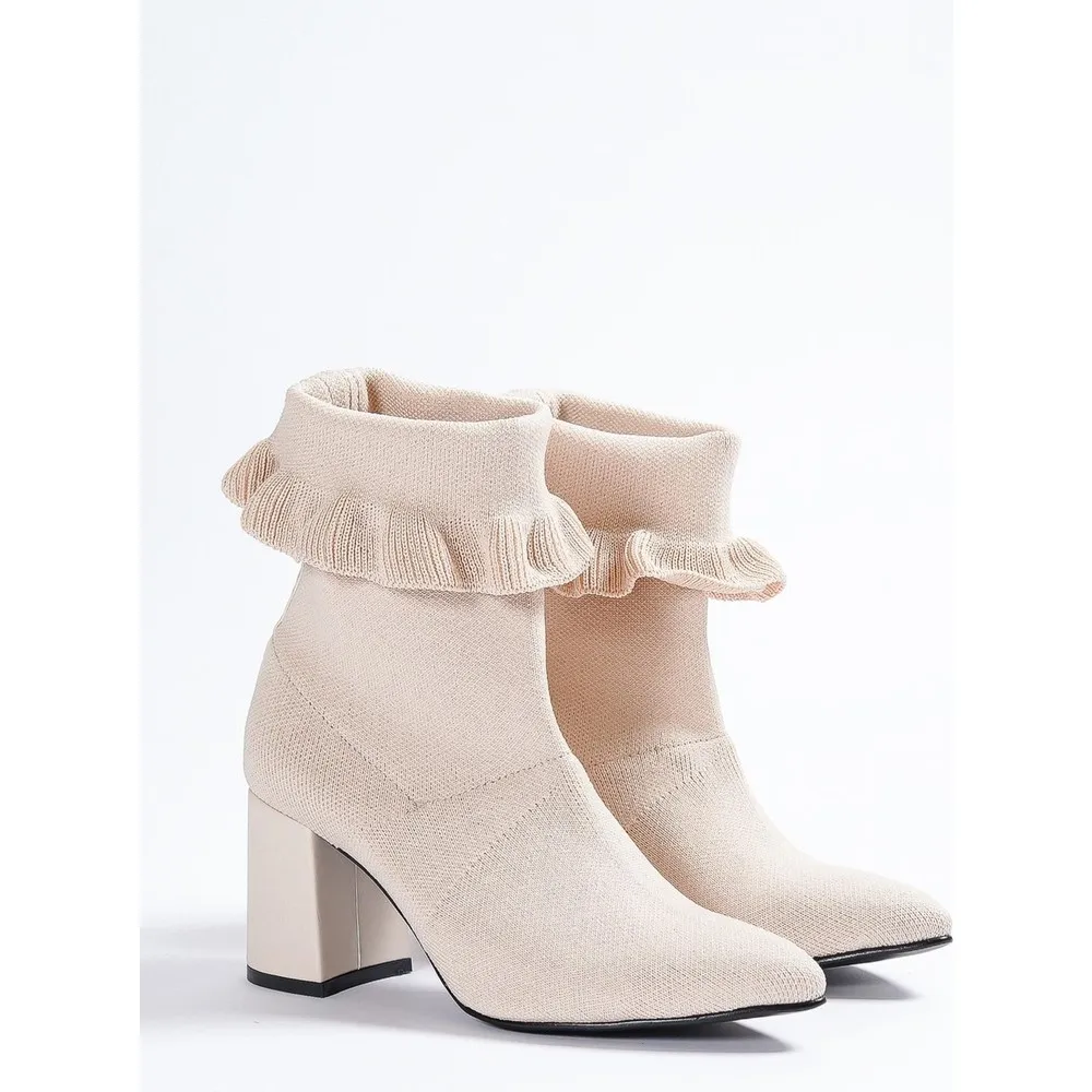 

Dorlie Women Farmi Thick Heel Knitwear Boat