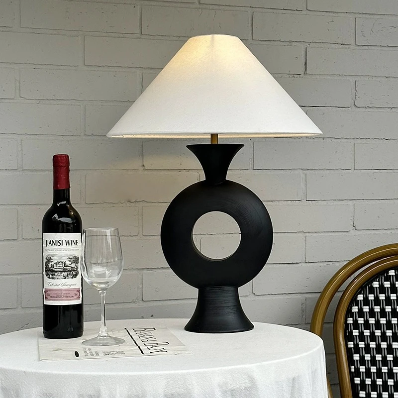 Современные настольные лампы AiPaiTe с абажуром из ткани для гостиной спальни