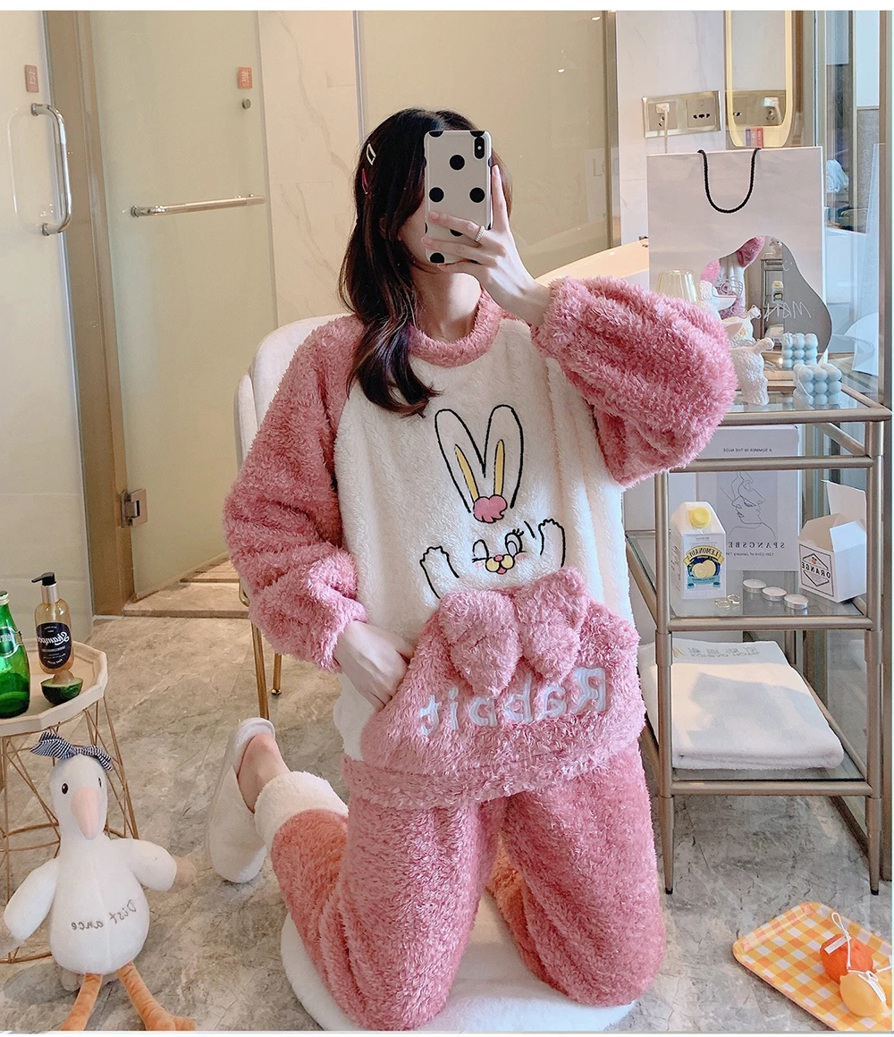 Women's Winter Warm Thin Pajama Suit Length To The Shank Polyester Comfortable Colorful Cut Cartoon Leisure Wear With No Hat