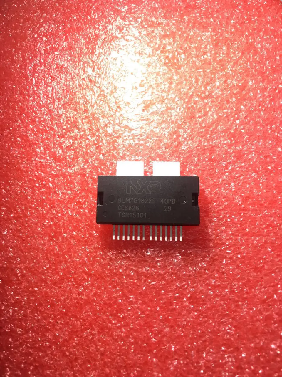 

SOT12121 Original IC Chips BLM7G1822S BLM7G1822S-40PBG