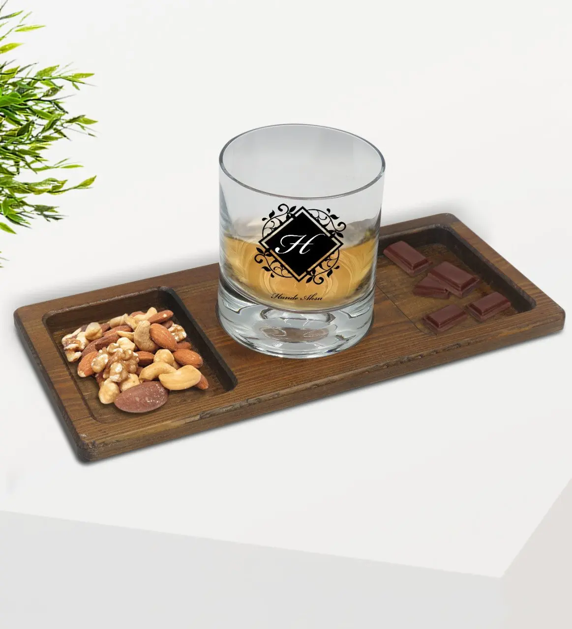 

Персонализированная головка с надписью, столовая чашка для виски и прямоугольная Презентация из натурального массива дерева, табуретка, ко...